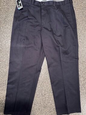 Savane Ultimate Performance Men’s Pleated Chino Pants 42W 30L Black NWT Stretch